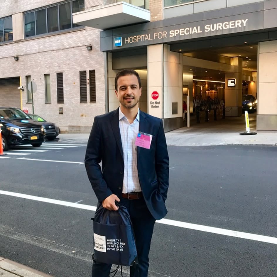 Dr. Marcelo Weber em laboratório de cadáveres em Nova York para especialização cirúrgica